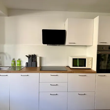 Ava Apartman *